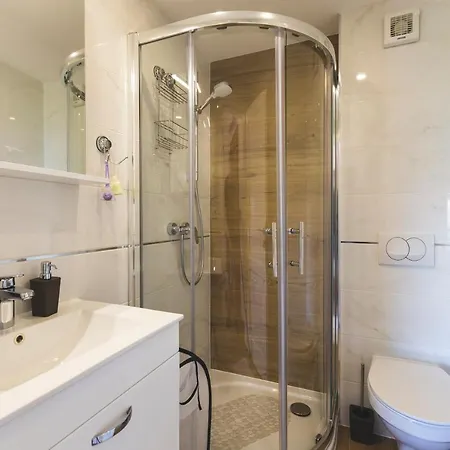 Vinea Umag, Ulica G Garibaldia 2 Umago