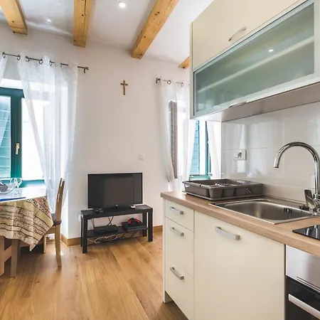 Vinea Umag, Ulica G Garibaldia 2 Apartment Umag