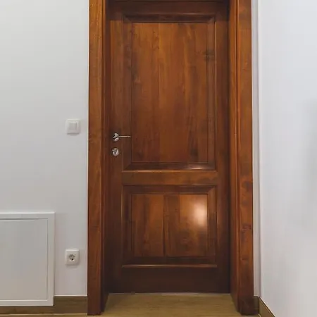 Vinea Umag, Ulica G Garibaldia 2 *