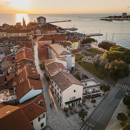 Vinea Umag, Ulica G Garibaldia 2 Umago