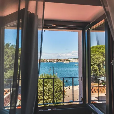 Vinea Umag, Ulica G Garibaldia 2 *