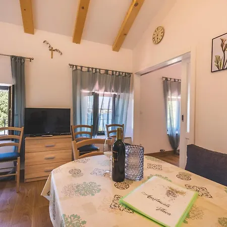 Vinea Umag, Ulica G Garibaldia 2 Umag