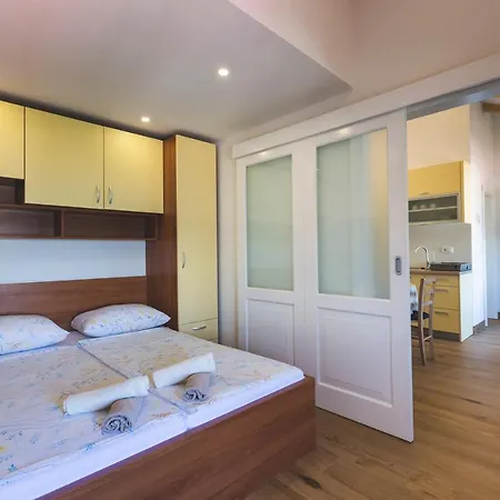 Vinea Umag, Ulica G Garibaldia 2 Apartmán *