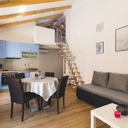Vinea Umag, Ulica G Garibaldia 2 Apartmán *