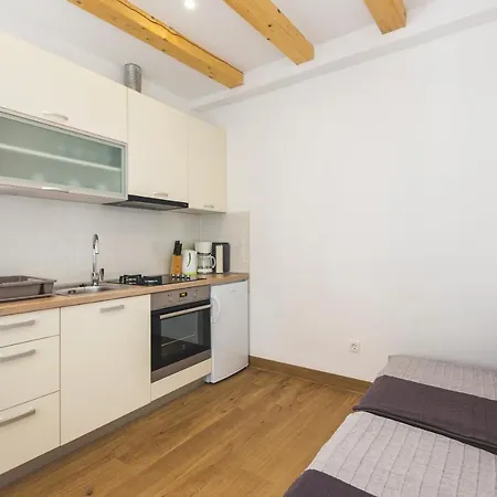 Apartmán Vinea Umag, Ulica G Garibaldia 2 *