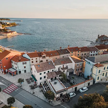 Vinea Umag, Ulica G Garibaldia 2